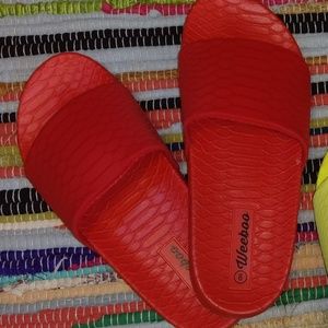 Chasing the sun neon slides, red